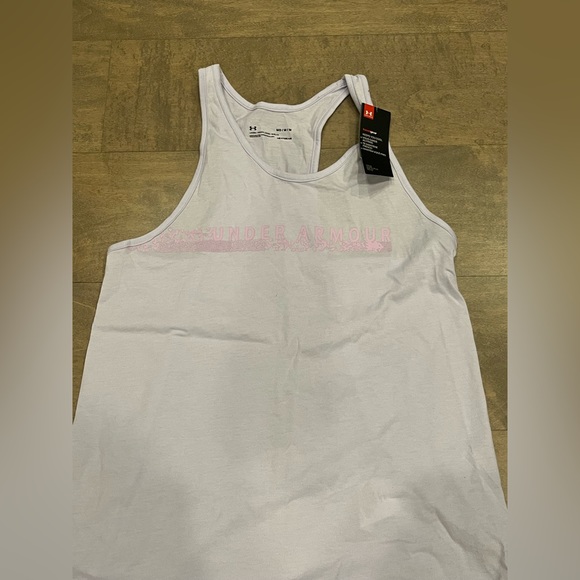 NWT Ladies Under Armour Tank - Picture 2 of 3